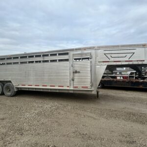 1999 24’ Featherlite Gooseneck